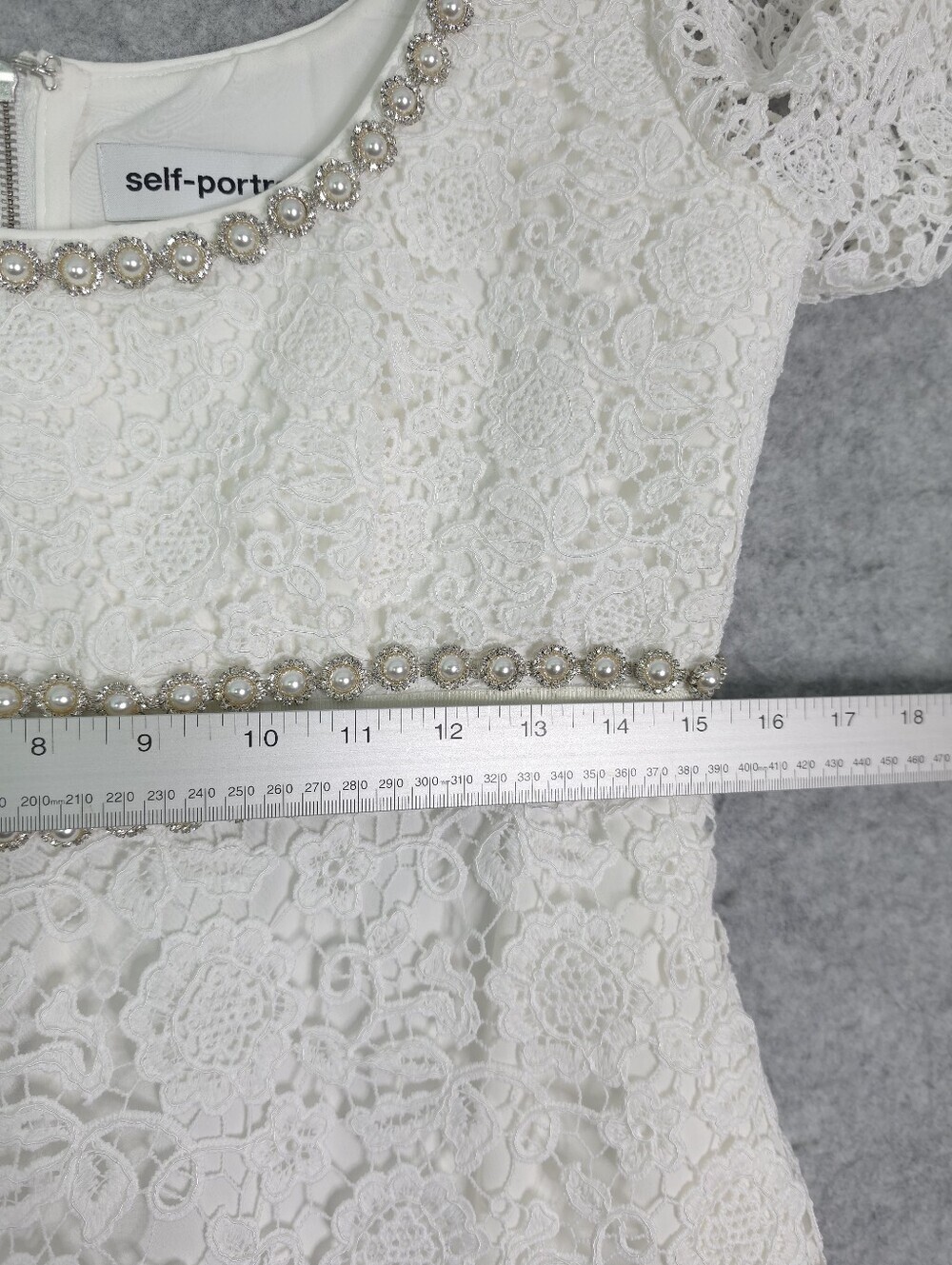 Self-Portrait Pearl-Embellished Guipure Lace Scoop-Neck White Mini Dress - Picture 12 of 14